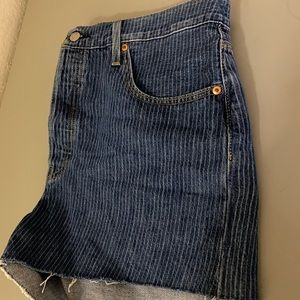 pin stripe 501 levi shorts